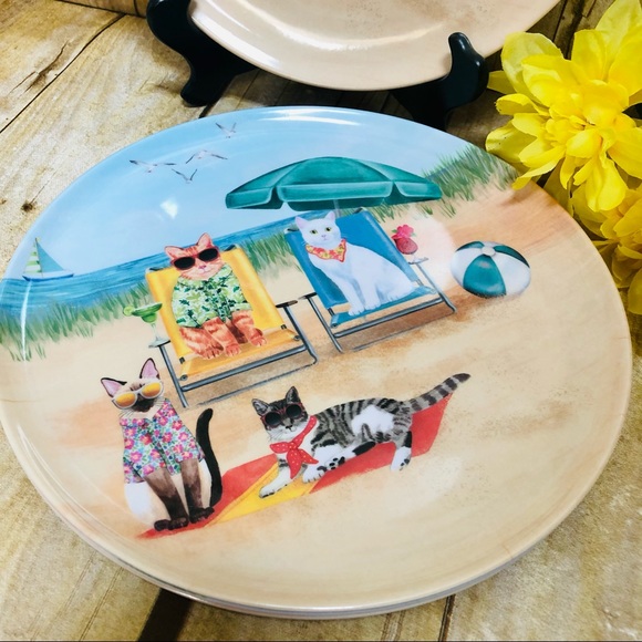 “Cats on the Beach” (Set of 4 Plates) - Picture 2 of 6